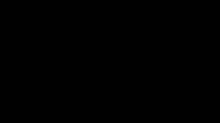 ಐರಿನಾ ಎಂಬ ಮುದ್ದಾದ ಶ್ಯಾಮಲೆ ಗ್ಯಾಲ್ ಚೇಕಡಿ ಹಕ್ಕಿಗಳನ್ನು ತೋರಿಸುತ್ತದೆ ಮತ್ತು ಘನವಾದ ಬ್ಲೋಜಾಬ್ ನೀಡುತ್ತದೆ